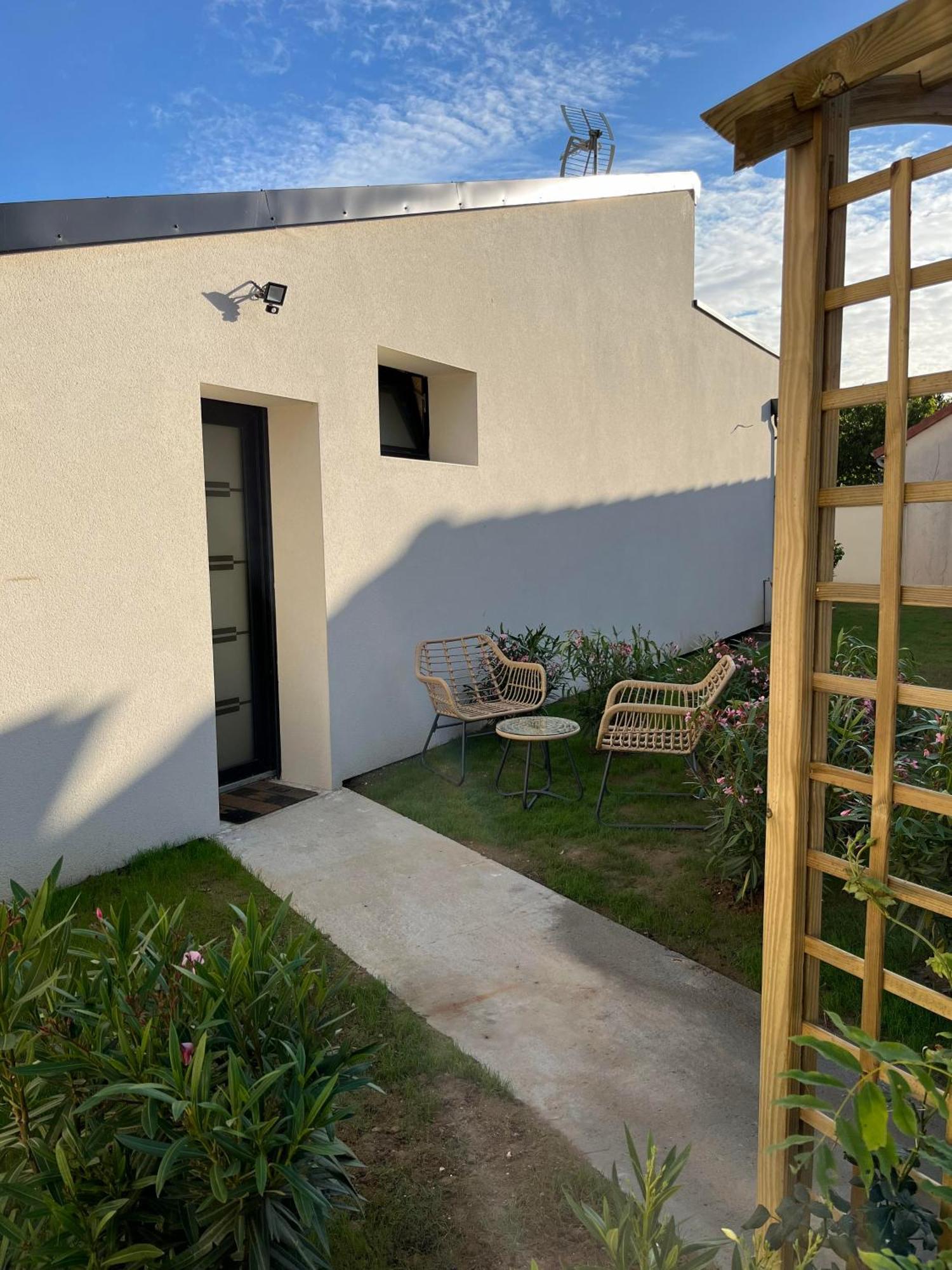 Independante Avec Jardin - 100m De La Séjour chez l'habitant *